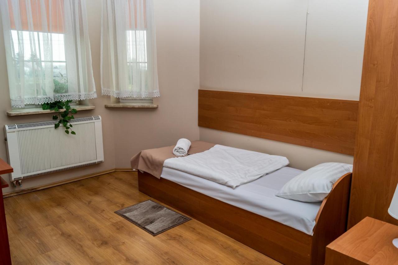 Dworek Zacisze Września Exteriér fotografie